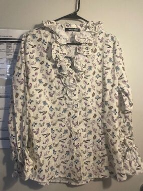 Gabby Isabella shoe print button up shirt